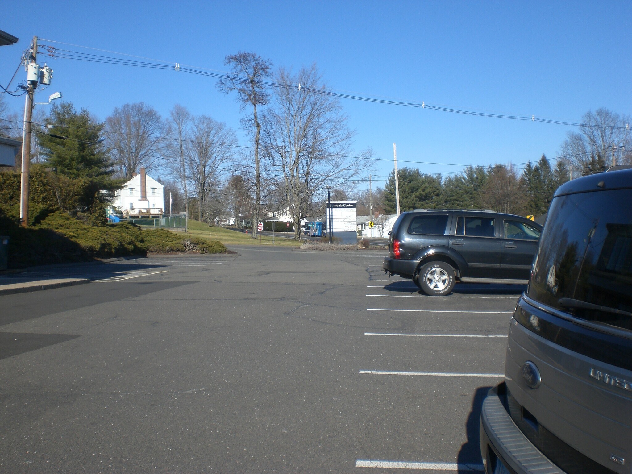 45 Chamberlain Hwy, Berlin, CT 06037 1060 Chamberlain Highway