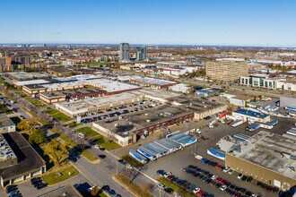 373-451 Boul Lebeau, Montréal, QC - AERIAL  map view