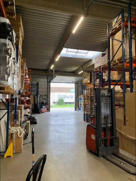 Office in Pessac for lease - Interior Photo - Image 2 of 11