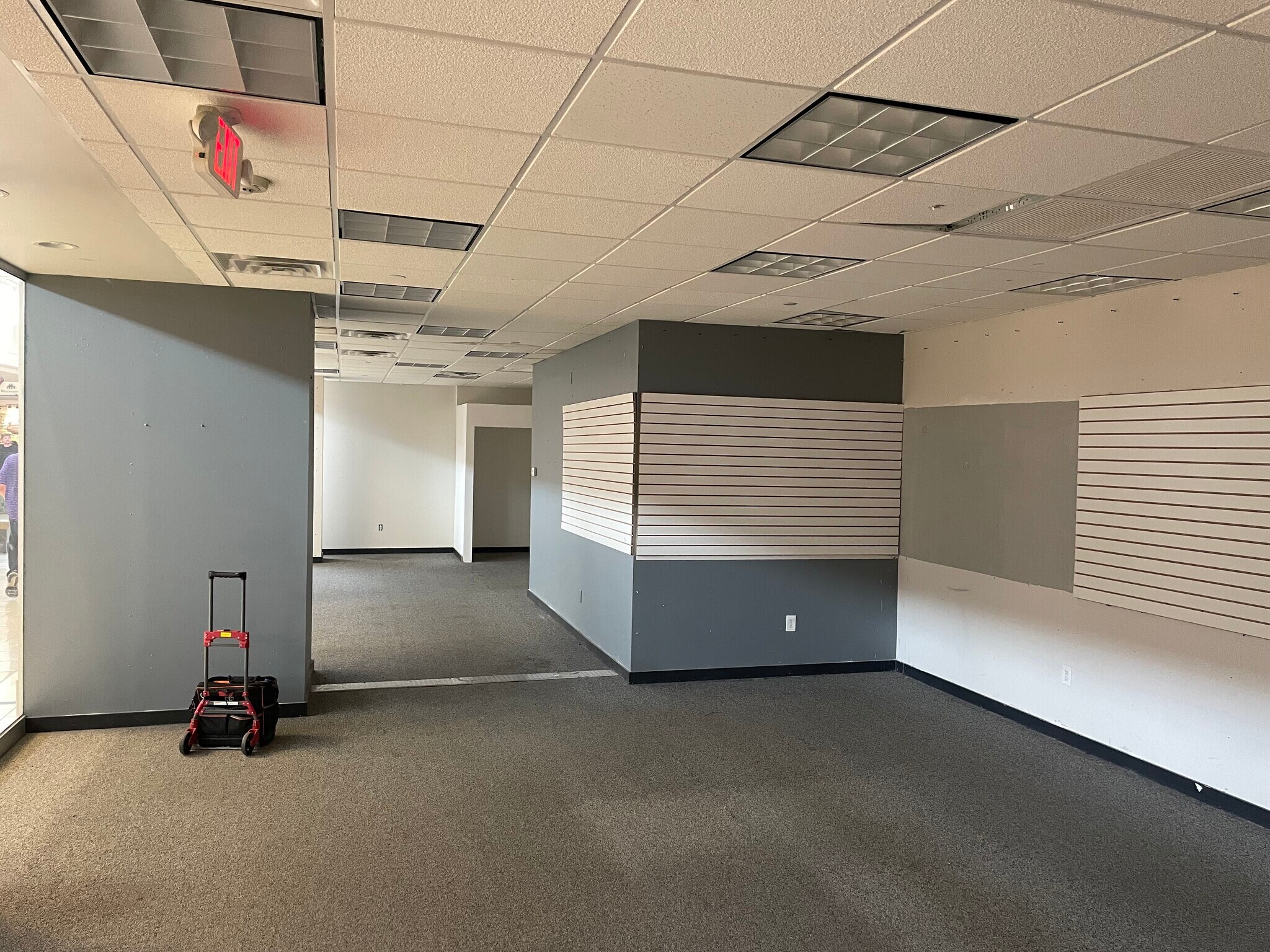 10000 California St, Omaha, NE for lease Interior Photo- Image 1 of 2
