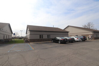 3469 E Grand River Ave, Howell, MI for lease Building Photo- Image 1 of 2