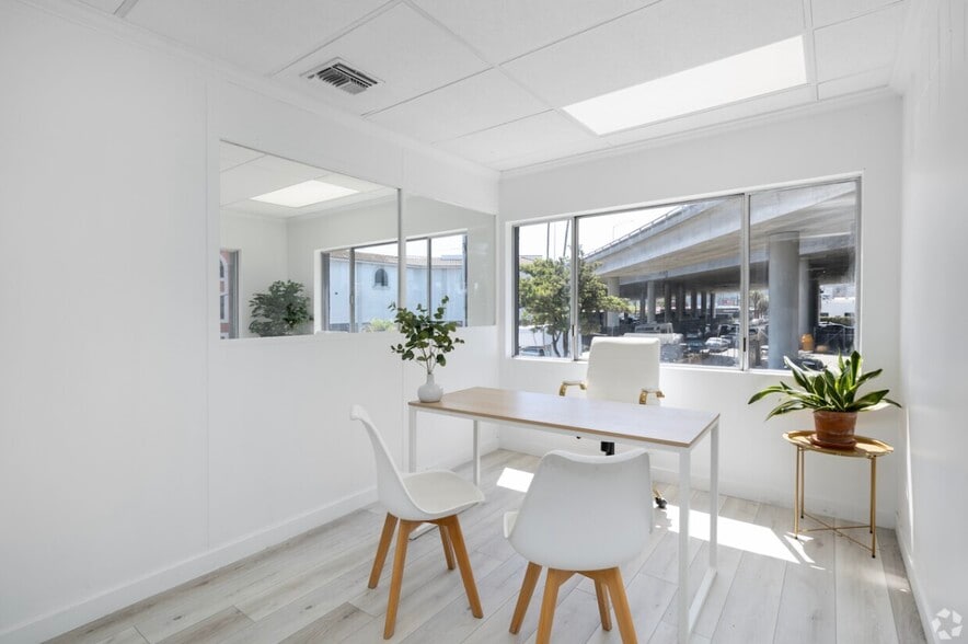 11520 Jefferson Blvd, Culver City, CA for lease - Interior Photo - Image 3 of 15