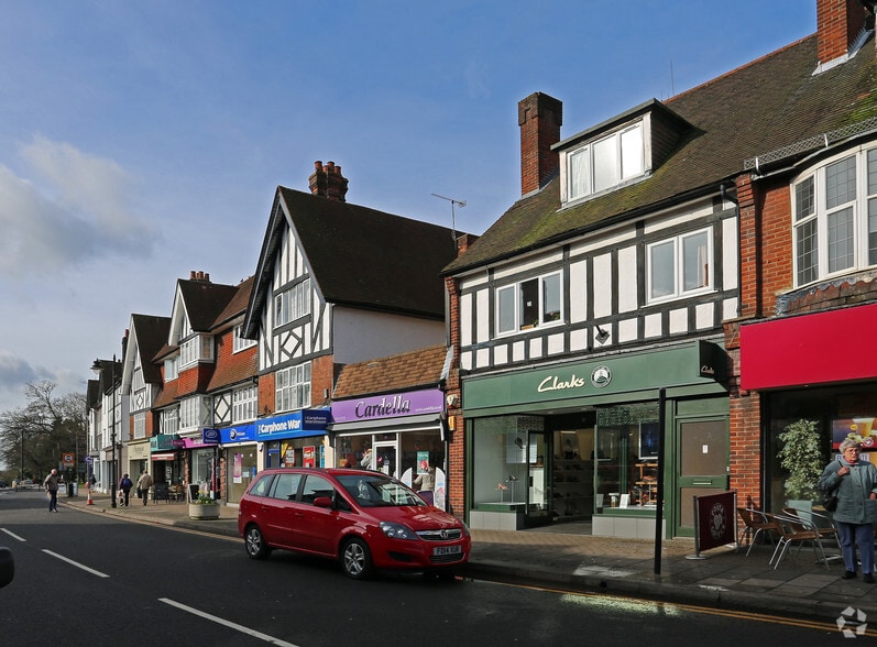29 Sycamore Rd, Amersham for lease - Building Photo - Image 3 of 9