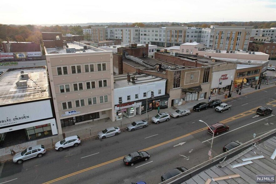 556 Bloomfield Ave, Bloomfield, NJ for sale - Building Photo - Image 1 of 1