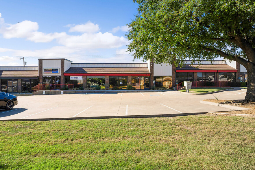 915-921 N Mill St, Lewisville, TX for sale - Building Photo - Image 3 of 29