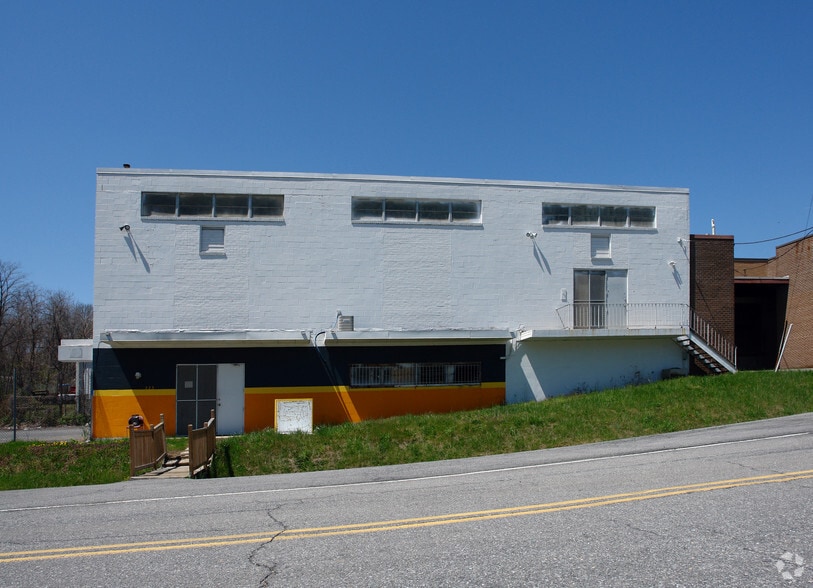 223 Westhampton Ave, Capitol Heights, MD for lease - Building Photo - Image 2 of 17