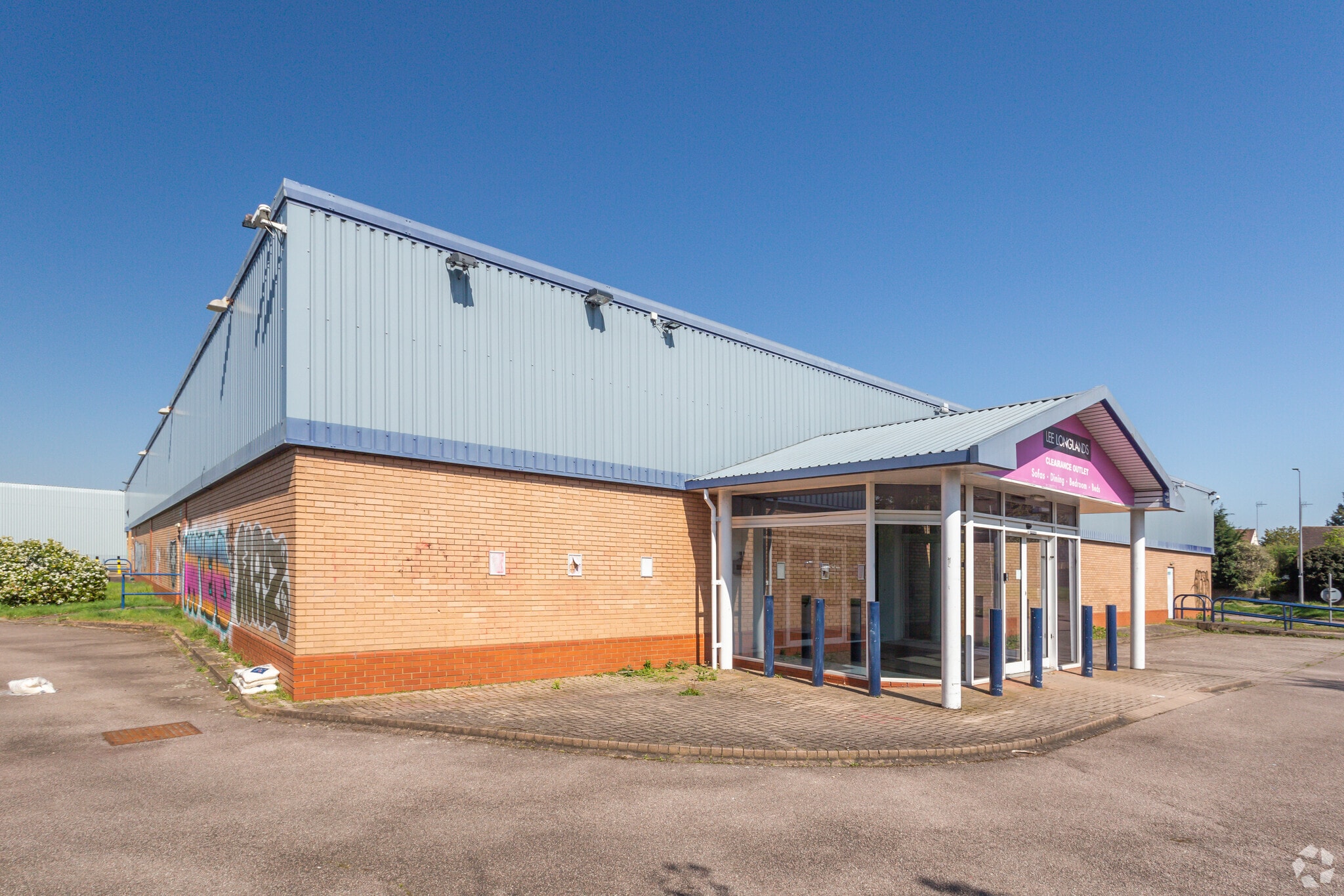 103 Watling St, Milton Keynes for sale Primary Photo- Image 1 of 1