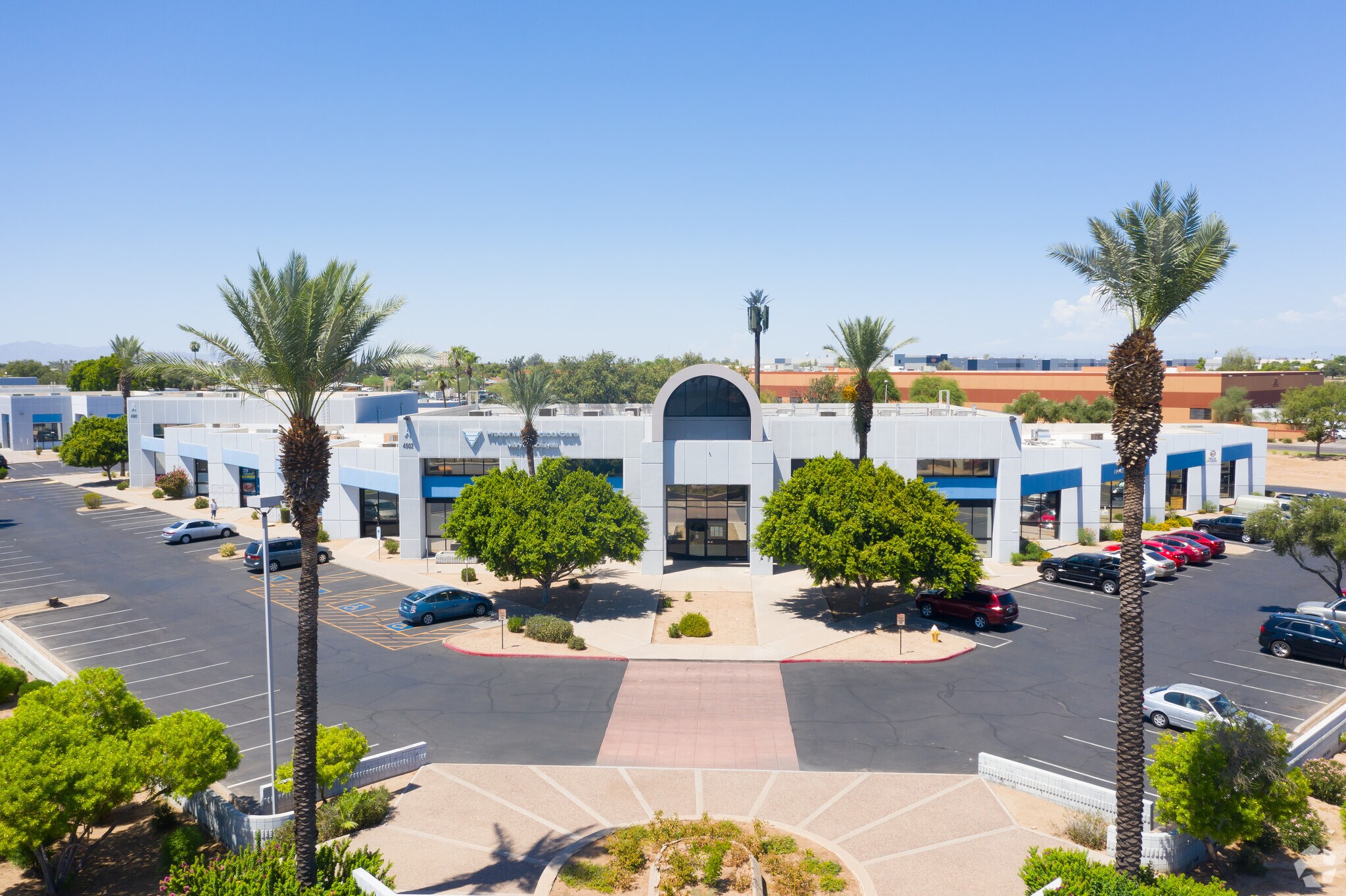 4502 W Indian School Rd, Phoenix, AZ for lease Building Photo- Image 1 of 5
