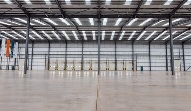 Chippenham Gtwy, Chippenham for lease Interior Photo- Image 1 of 13