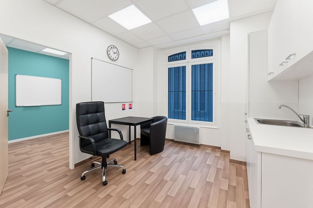 71 Avenue Victor Hugo, Paris for lease Interior Photo- Image 1 of 6