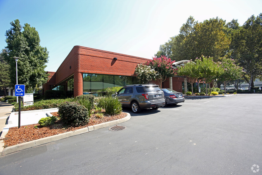 155 Cadillac Dr, Sacramento, CA for lease - Building Photo - Image 1 of 6