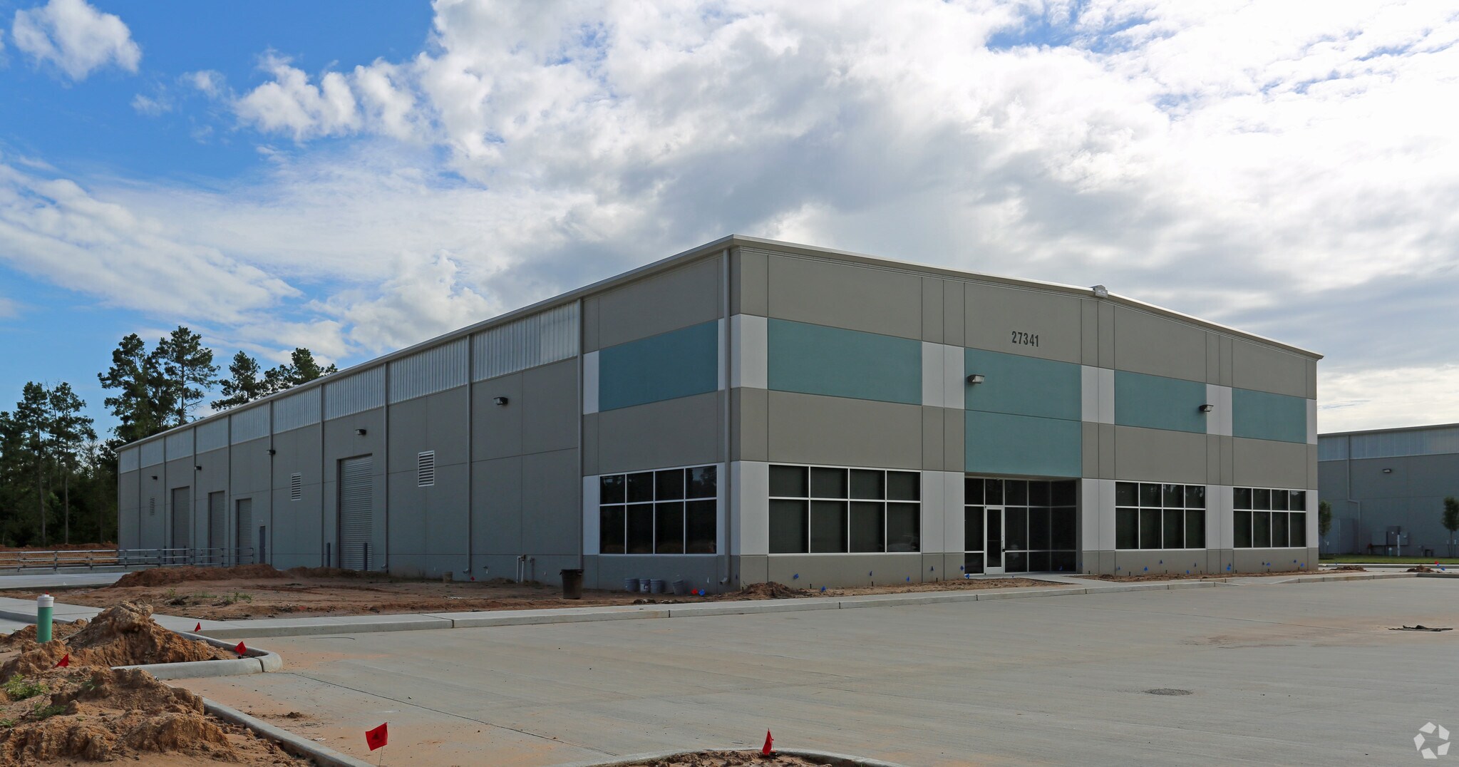 27341 Spectrum Way, Oak Ridge North, TX for sale Primary Photo- Image 1 of 1