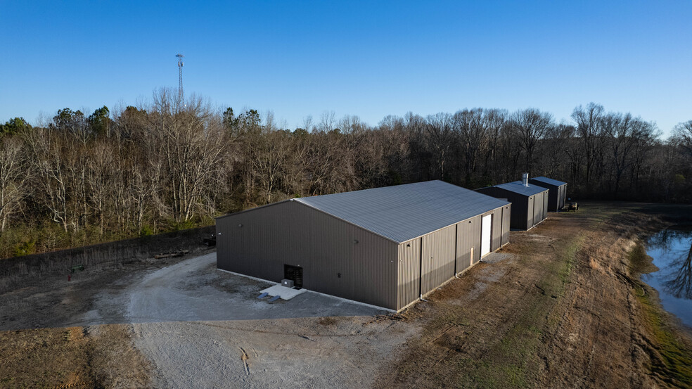 6594 Old Railroad Bed Rd, Toney, AL for lease - Primary Photo - Image 1 of 25