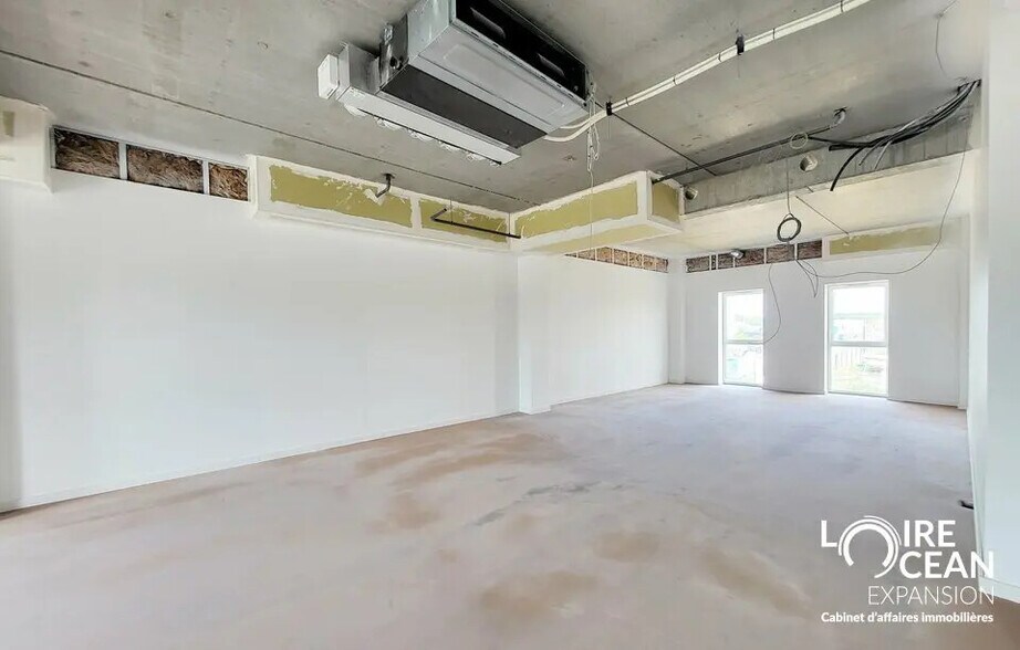 Office in Pornic for lease - Building Photo - Image 3 of 6