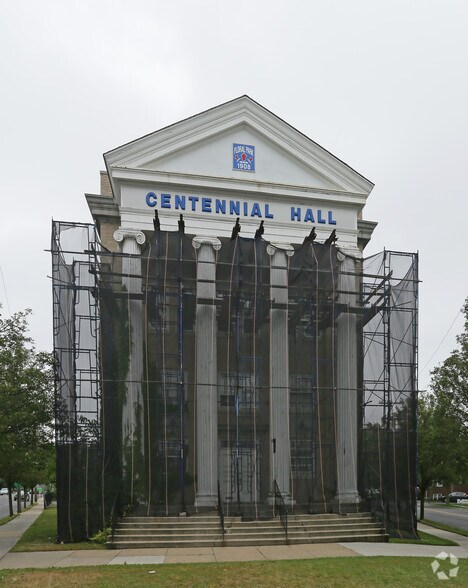 29 Tulip Ave, Floral Park, NY for sale - Primary Photo - Image 1 of 1