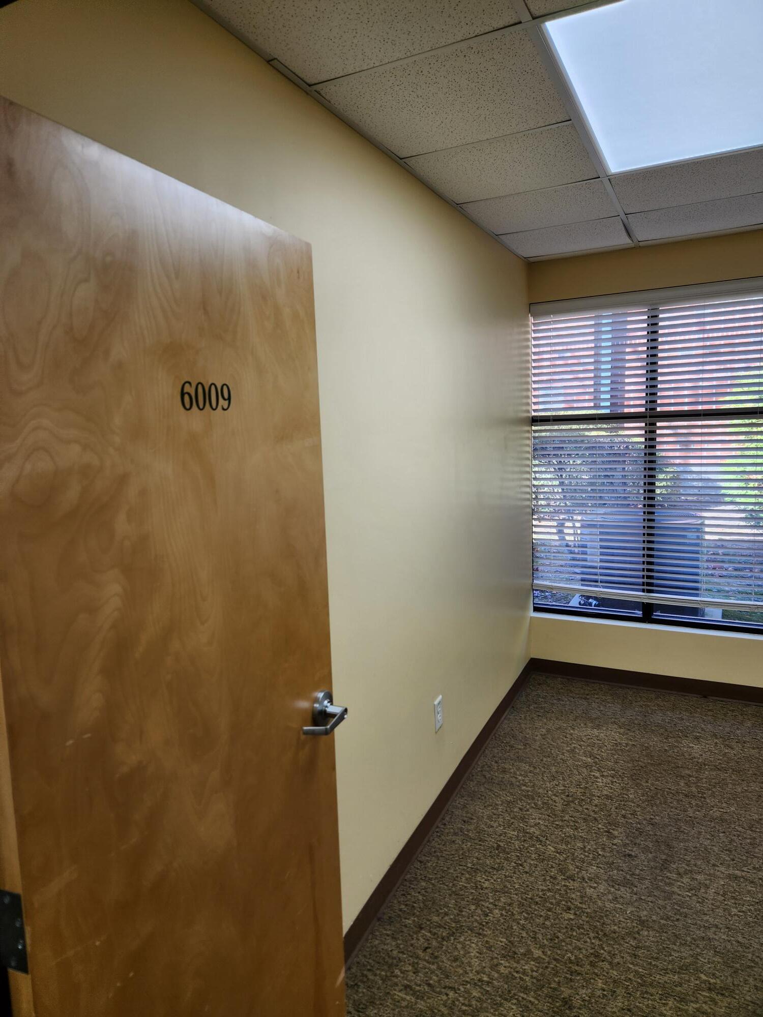 302 Davis Grove Cir, Cary, NC for lease Interior Photo- Image 1 of 5