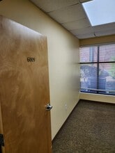 302 Davis Grove Cir, Cary, NC for lease Interior Photo- Image 1 of 5