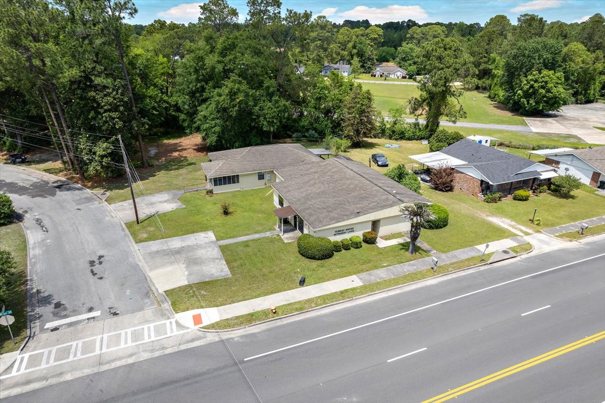 2019 Tebeau St, Waycross, GA 31501