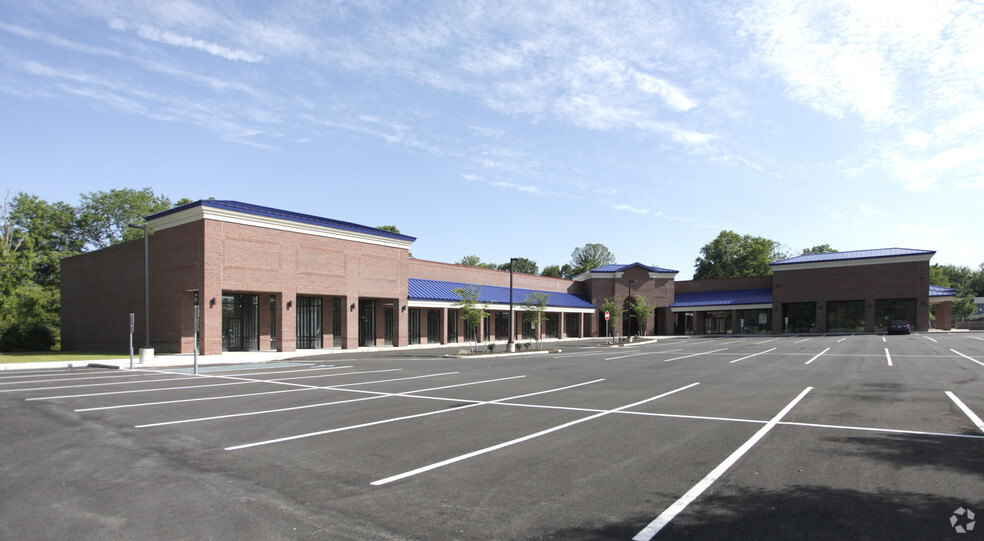 3081 Rte 27, Franklin Park, NJ for lease - Primary Photo - Image 3 of 5