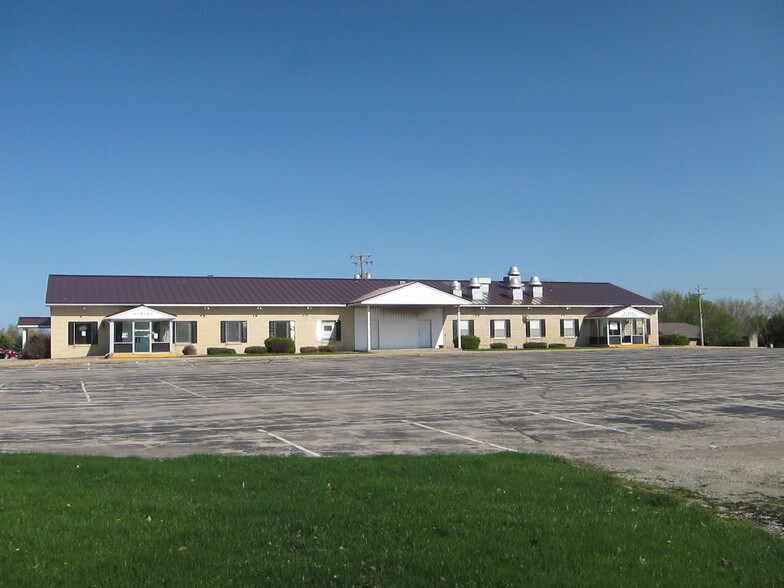 N4330 County Rd E, Freedom, WI for sale - Building Photo - Image 1 of 1