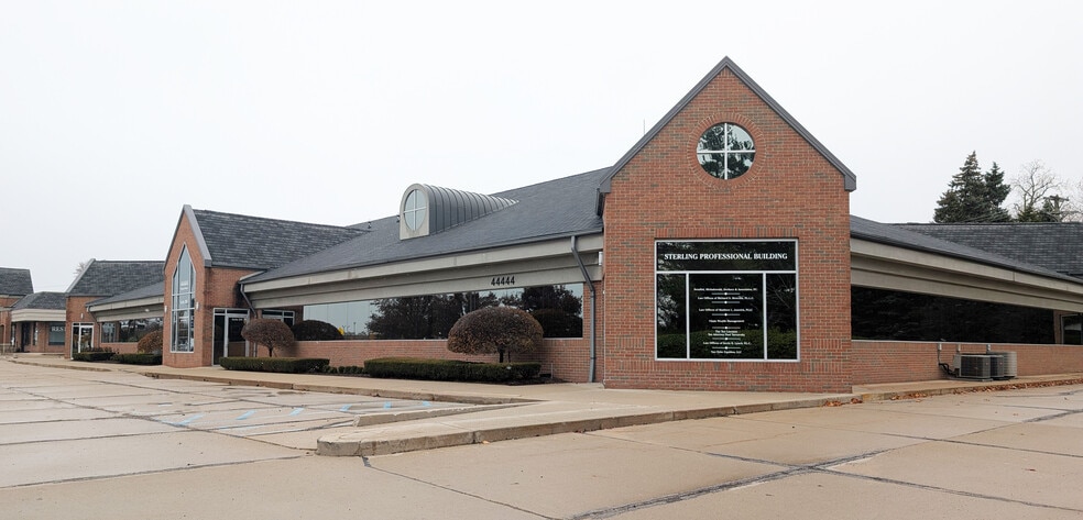 44444 Mound Rd, Sterling Heights, MI for lease - Building Photo - Image 1 of 1