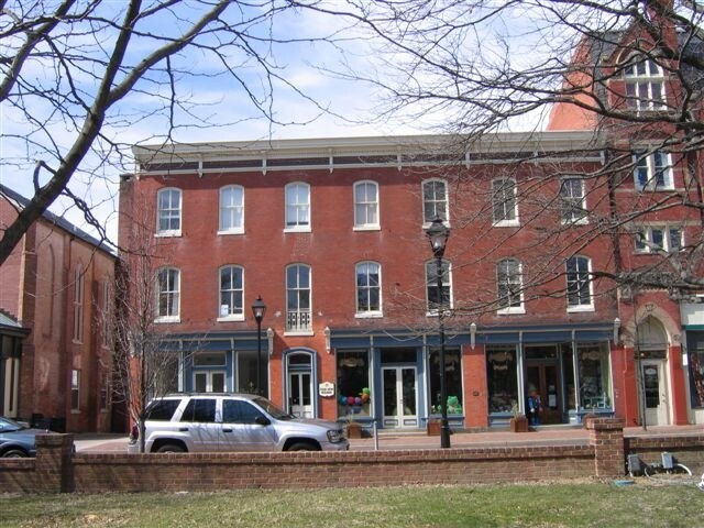 11 S Washington St, Easton, MD for sale - Primary Photo - Image 1 of 1