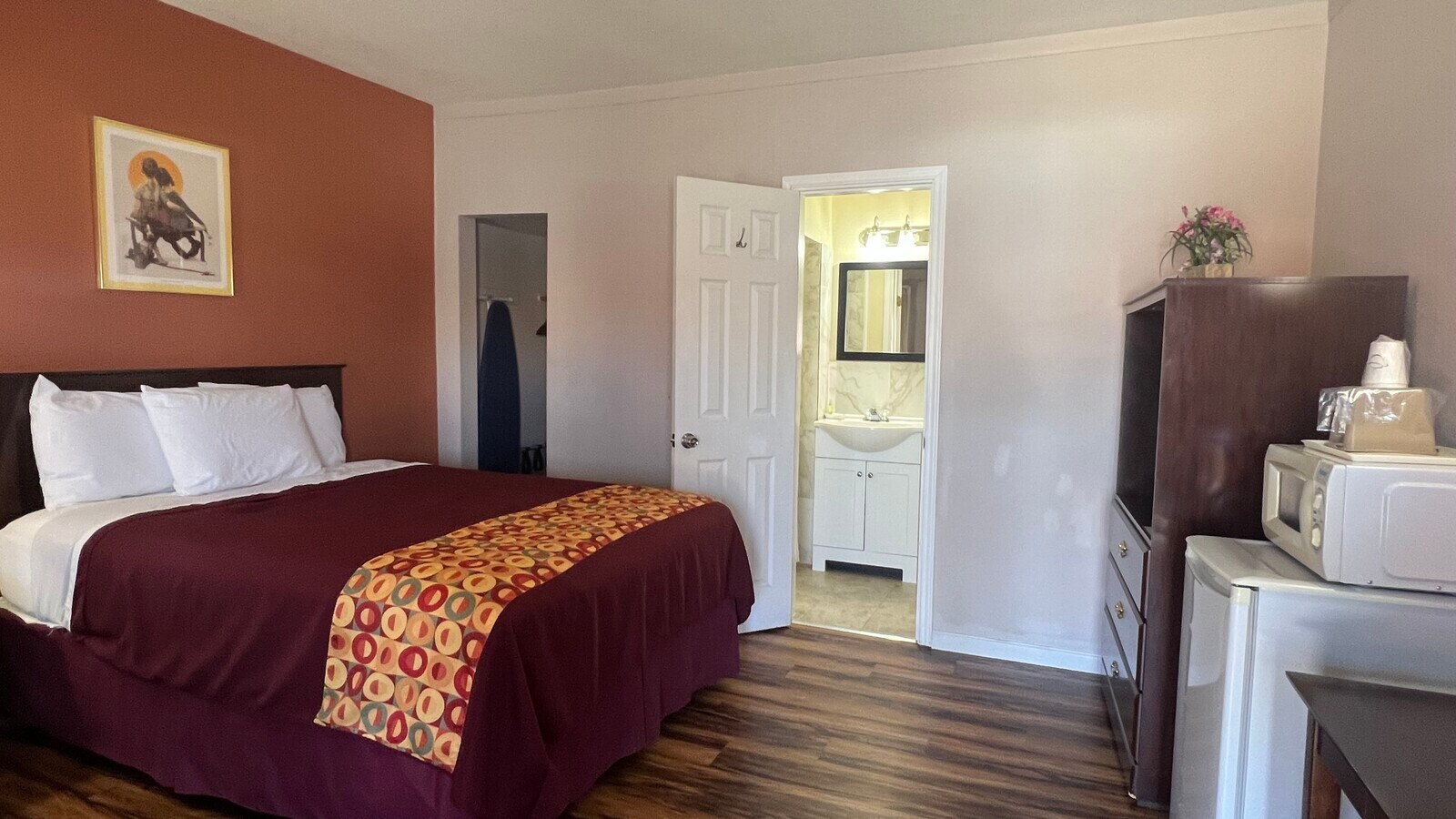 820 11th St, Ozona, TX 76943