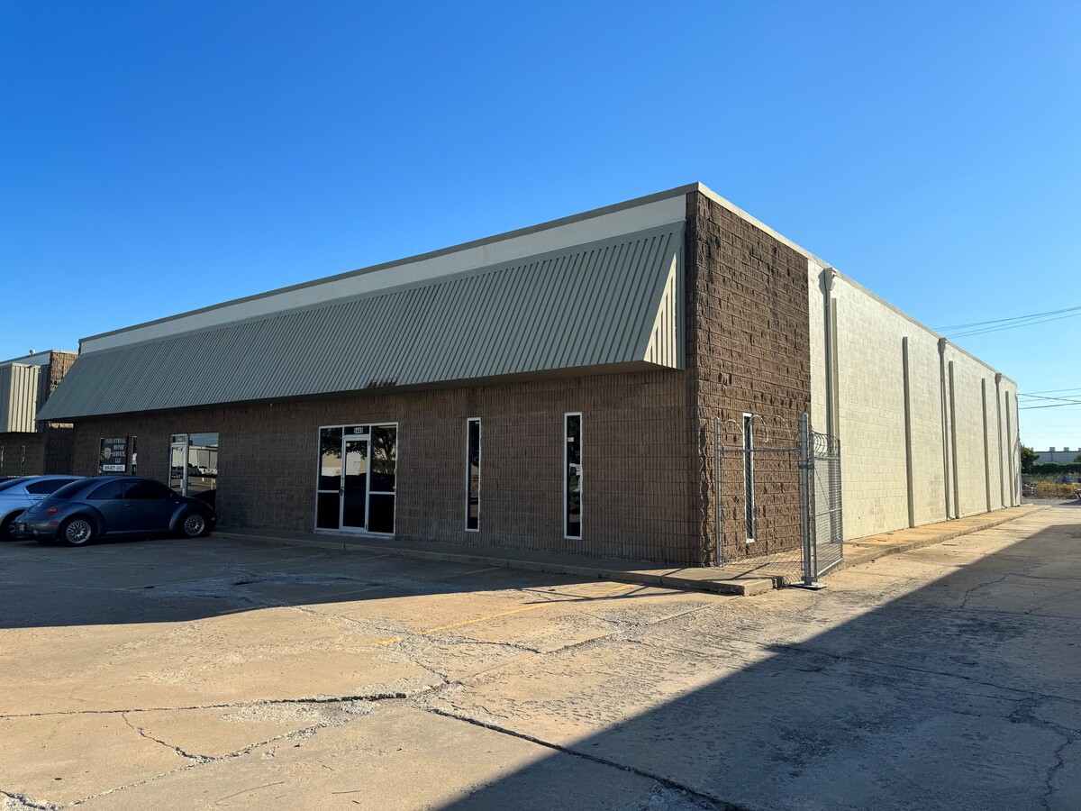 5443-5445 S 101st East Ave, Tulsa, OK 74146 | LoopNet