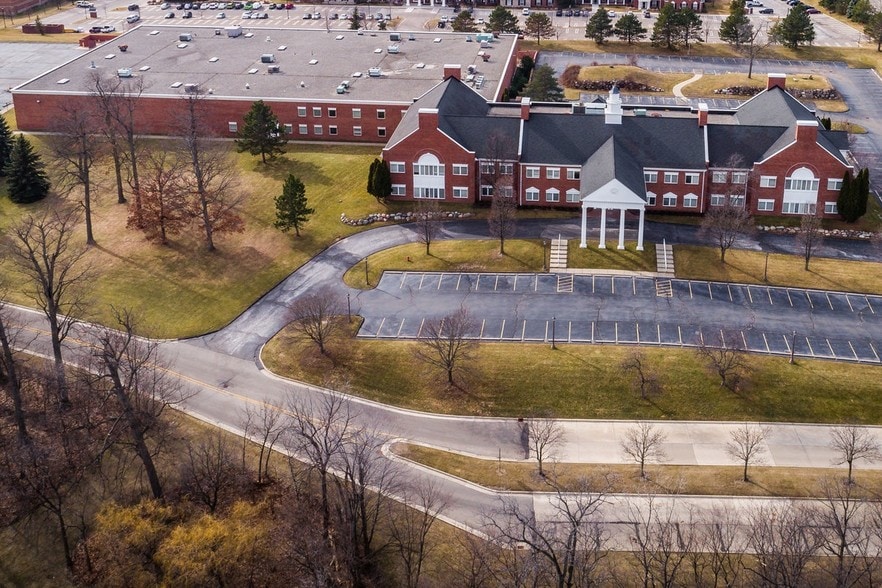 3300 University Dr, Auburn Hills, MI 48326