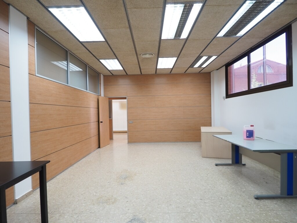 Granollers, BAR 08401 - Unit - - - Interior Photo - Image 2 of 15