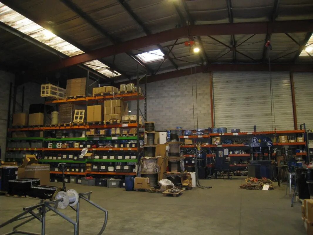 Industrial in Gémenos for lease Building Photo- Image 1 of 8