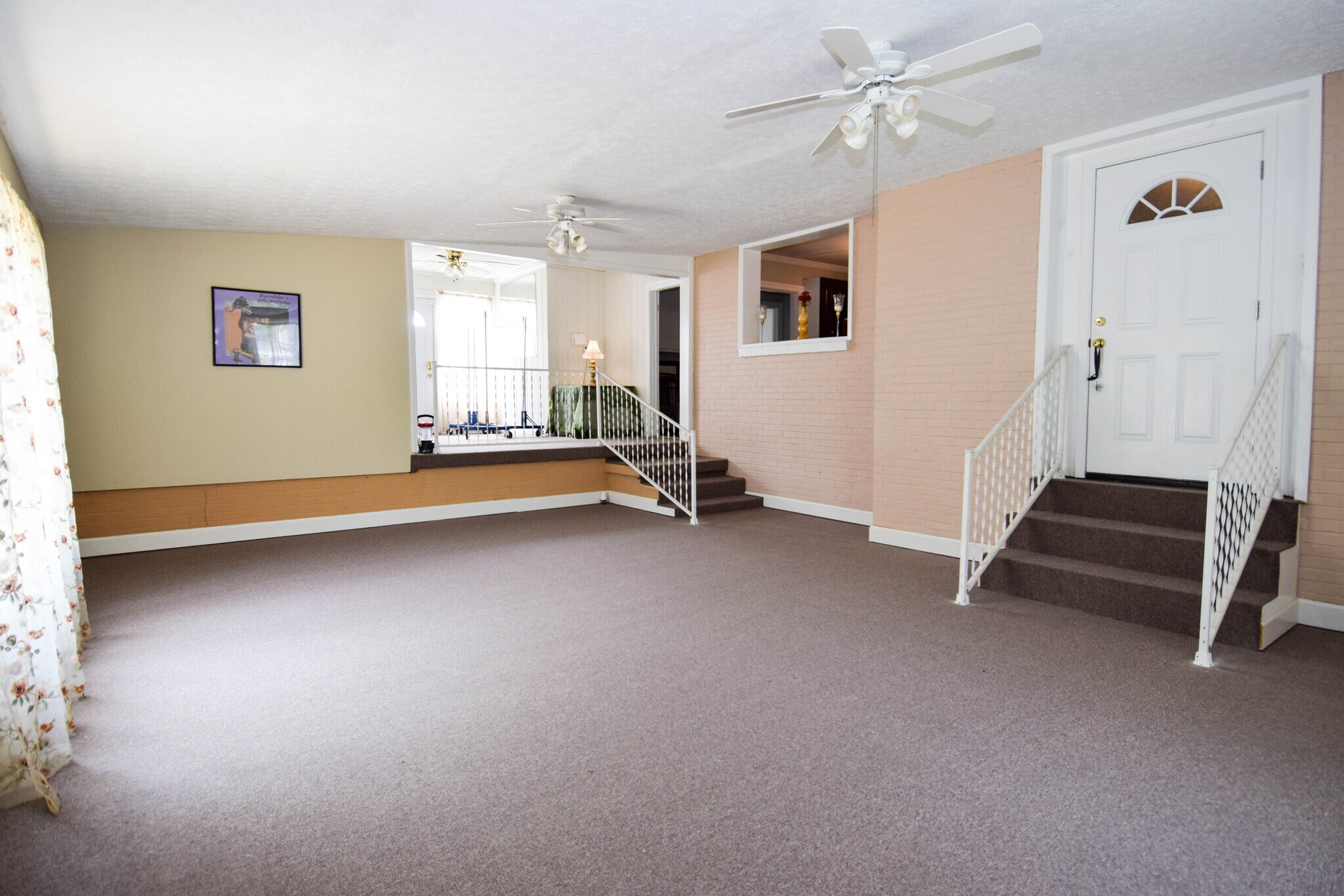 884 Albert Gallatin Ave, Gallatin, TN 37066 Office for Sale