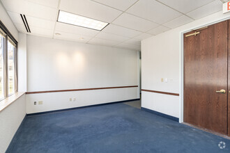 1255 Drummers Ln, Wayne, PA for lease Interior Photo- Image 2 of 7