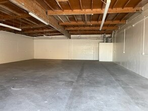 13213 Saticoy St, North Hollywood, CA for lease Interior Photo- Image 2 of 3