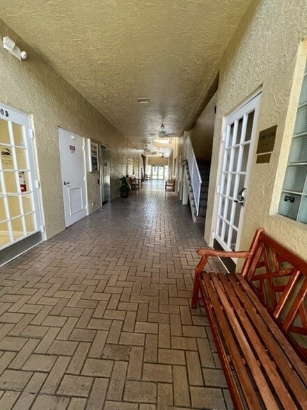 201 SW Port St Lucie Blvd, Port Saint Lucie, FL for lease - Building Photo - Image 2 of 6