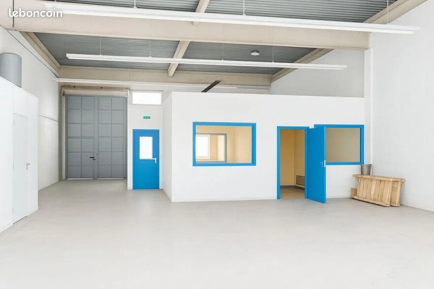 9 Rue François Coli, Blanquefort for lease - Interior Photo - Image 3 of 3