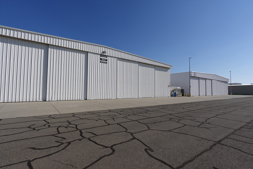 4170 Aviation Dr, Madera, CA for sale - Building Photo - Image 2 of 3