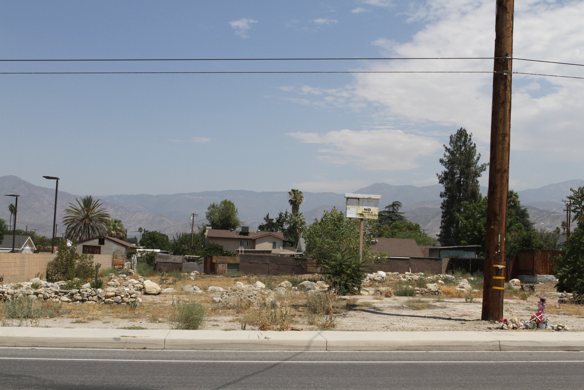 1991 Mentone Blvd, Mentone, CA for sale Primary Photo- Image 1 of 1