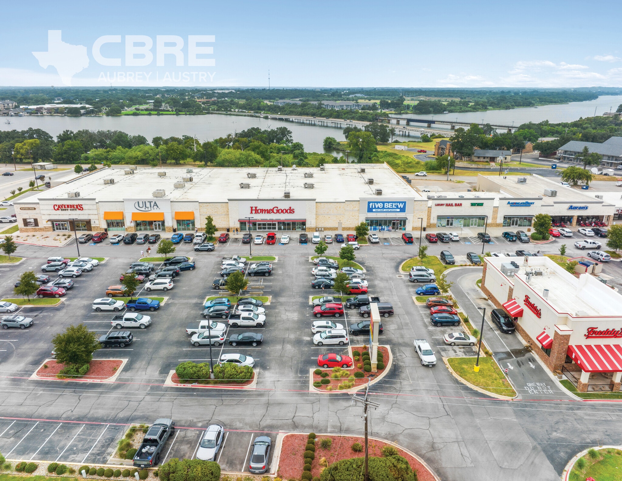 Granbury Lakeside Center portfolio of 3 properties for sale on LoopNet.com Building Photo- Image 1 of 4