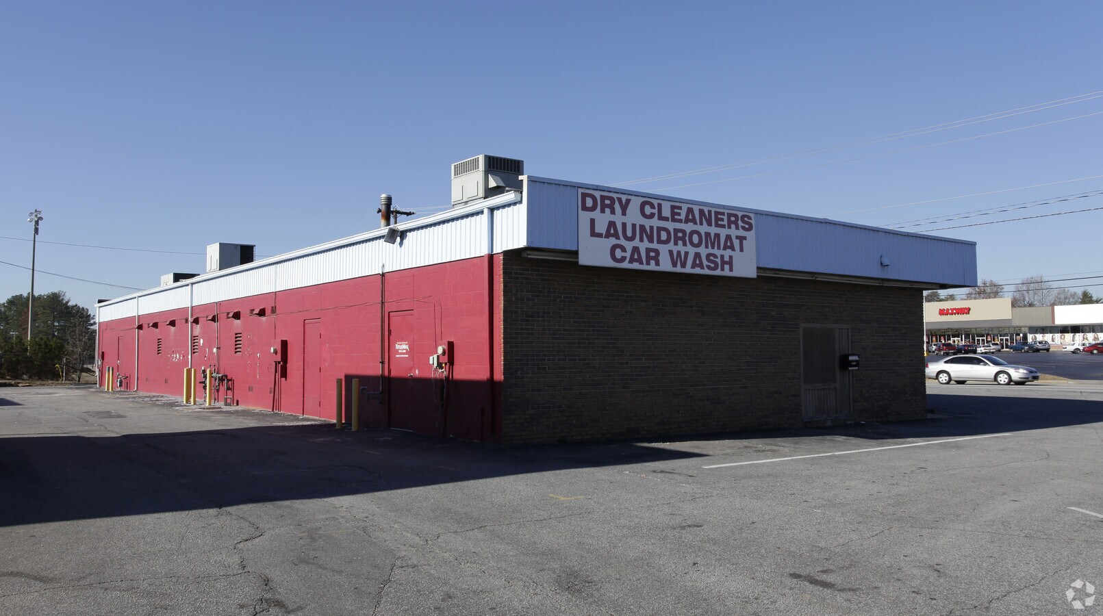 2711 Anderson Rd, Greenville, SC 29611