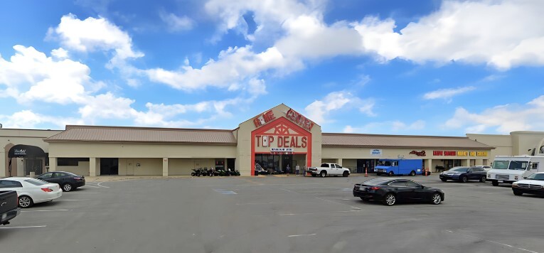 5074-5206 W 38th St, Indianapolis, IN for lease - Building Photo - Image 2 of 12