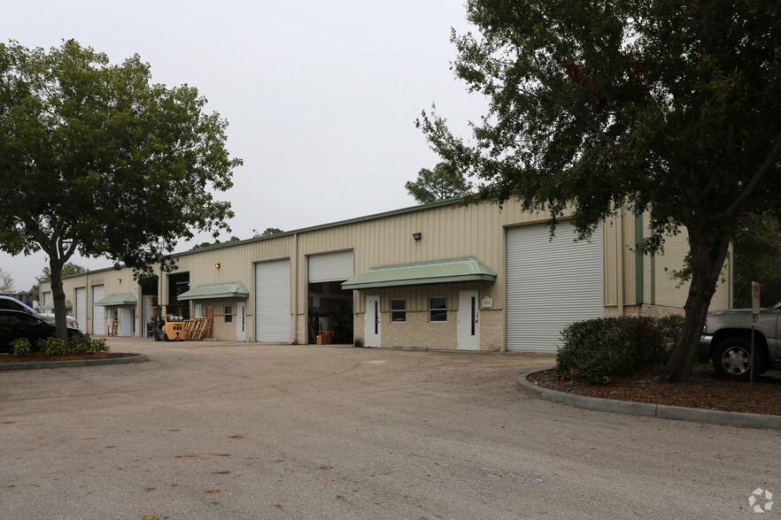 460 NW Concourse Pl, Port Saint Lucie, FL for lease - Primary Photo - Image 1 of 9