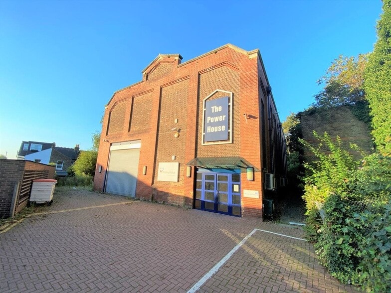 1 Linkfield Rd, Isleworth for lease - Building Photo - Image 2 of 15