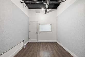 1320 N Campbell Rd, Royal Oak, MI for lease Interior Photo- Image 1 of 8