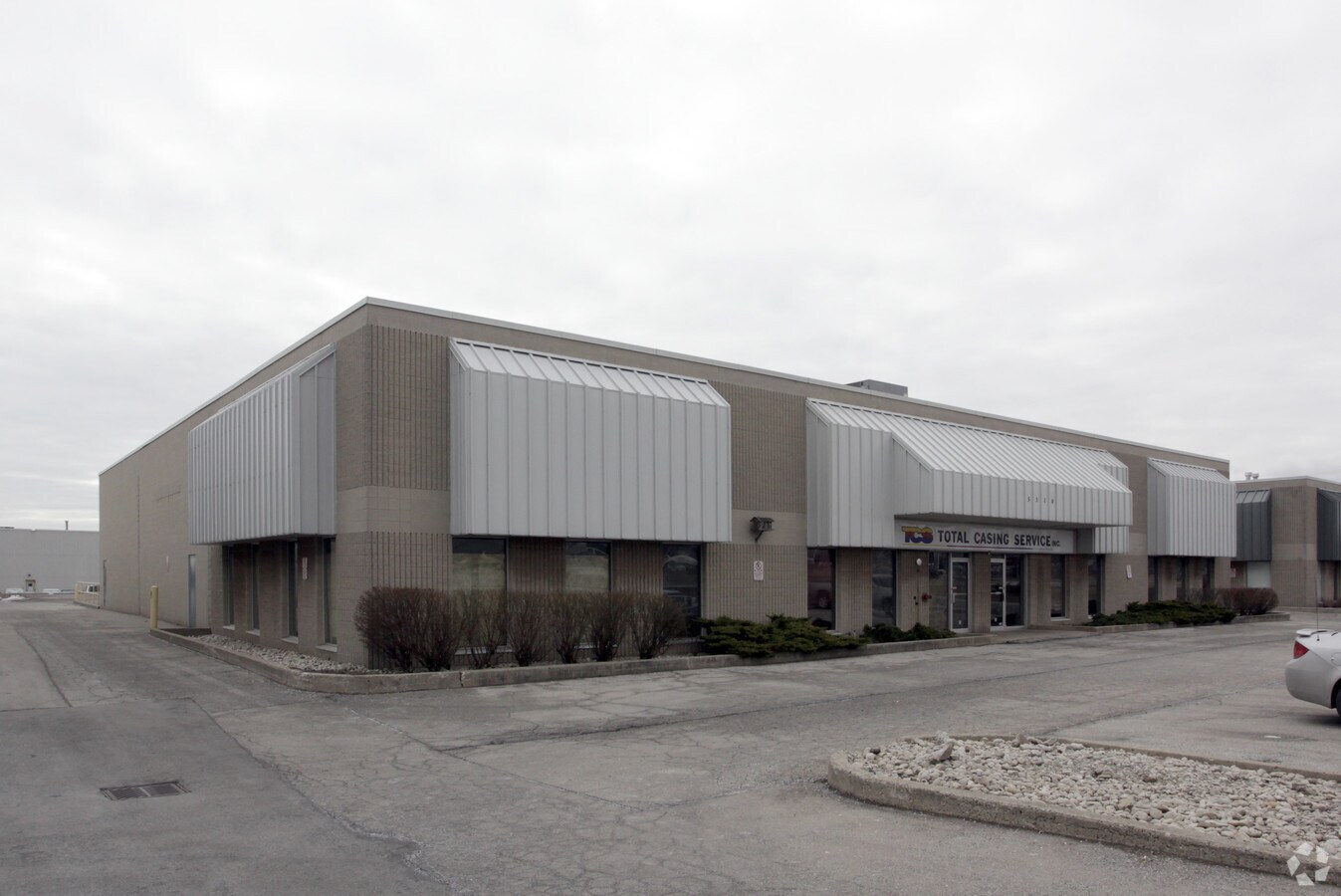 5510 Harvester Rd, Burlington, ON L7L 5V4