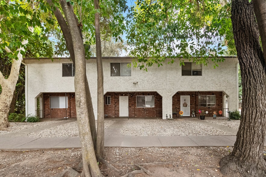 403 E Maple St, Chico, CA for sale - Building Photo - Image 2 of 20