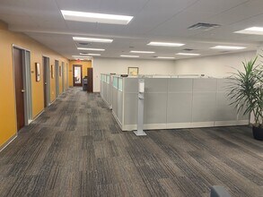 101-115 W Washington St, Indianapolis, IN for lease Building Photo- Image 2 of 7