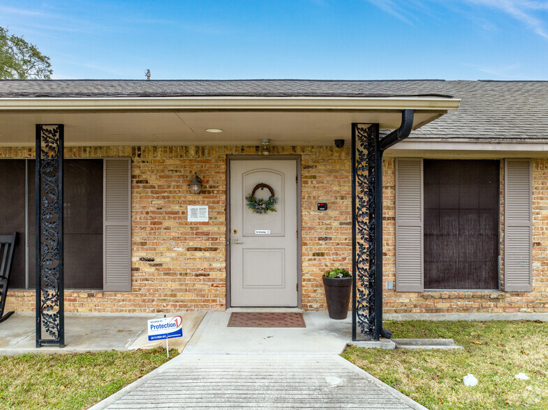 3123 Lafferty Rd, Pasadena, TX 77504 - Heritage House | LoopNet