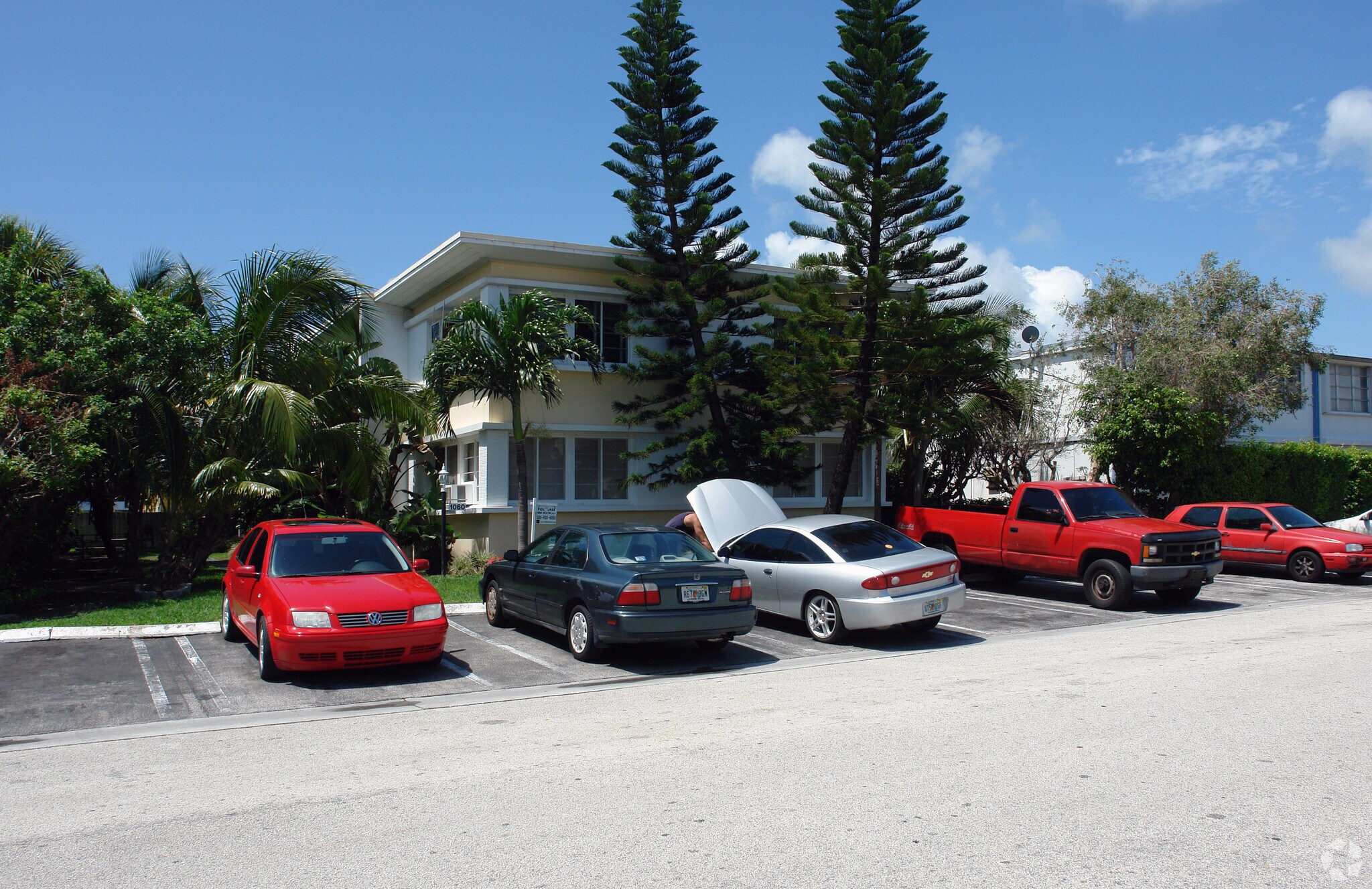 1050 95th St, Bay Harbor Islands, FL for sale Primary Photo- Image 1 of 1