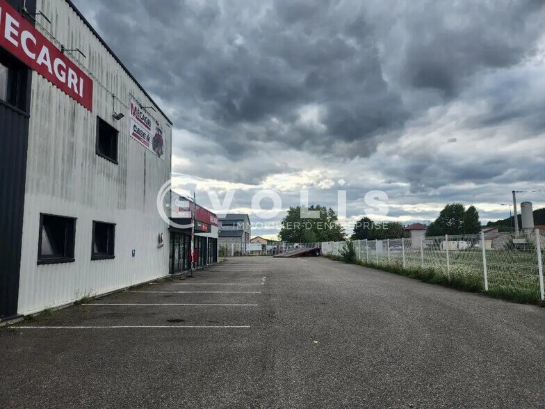 65 Route De Meyssiez, Moidieu-Détourbe for sale - Building Photo - Image 2 of 32